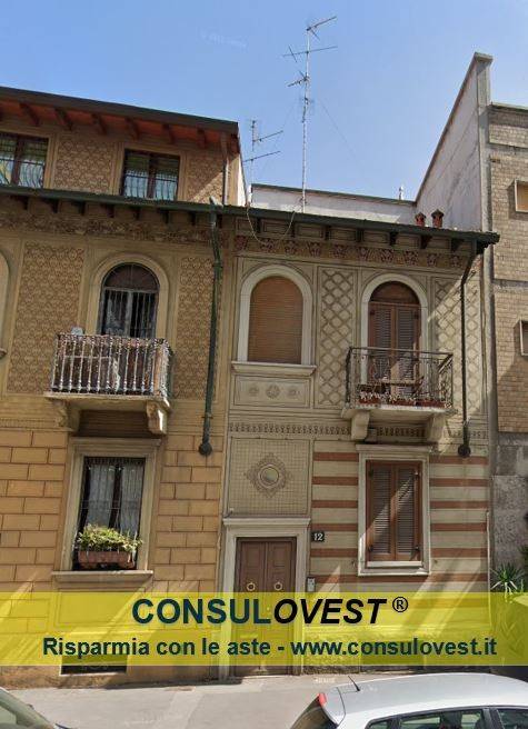 appartamento in vendita a Milano in zona Ghisolfa