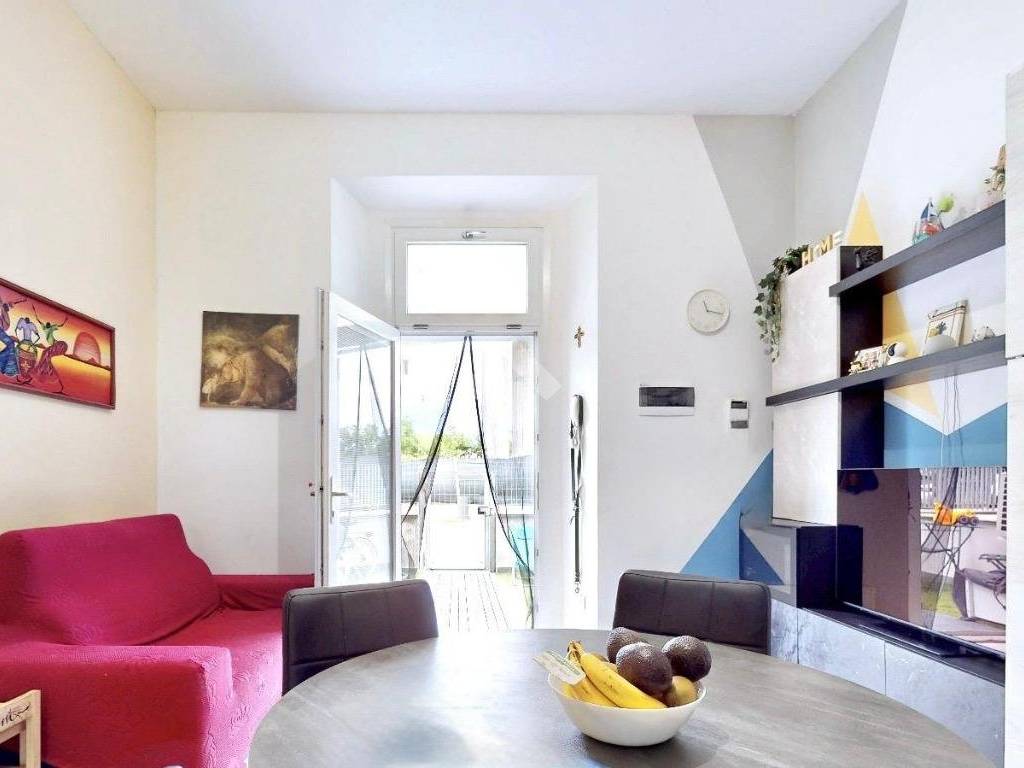 appartamento in vendita a Milano in zona Forlanini