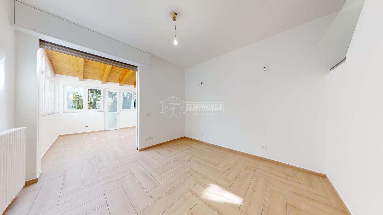 casa indipendente in vendita a Milano in zona Lorenteggio