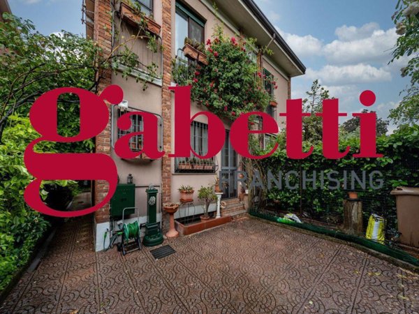casa indipendente in vendita a Milano in zona San Siro