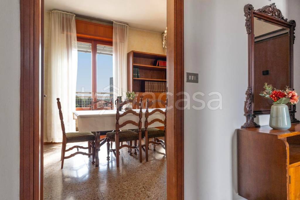 appartamento in vendita a Milano in zona Bruzzano