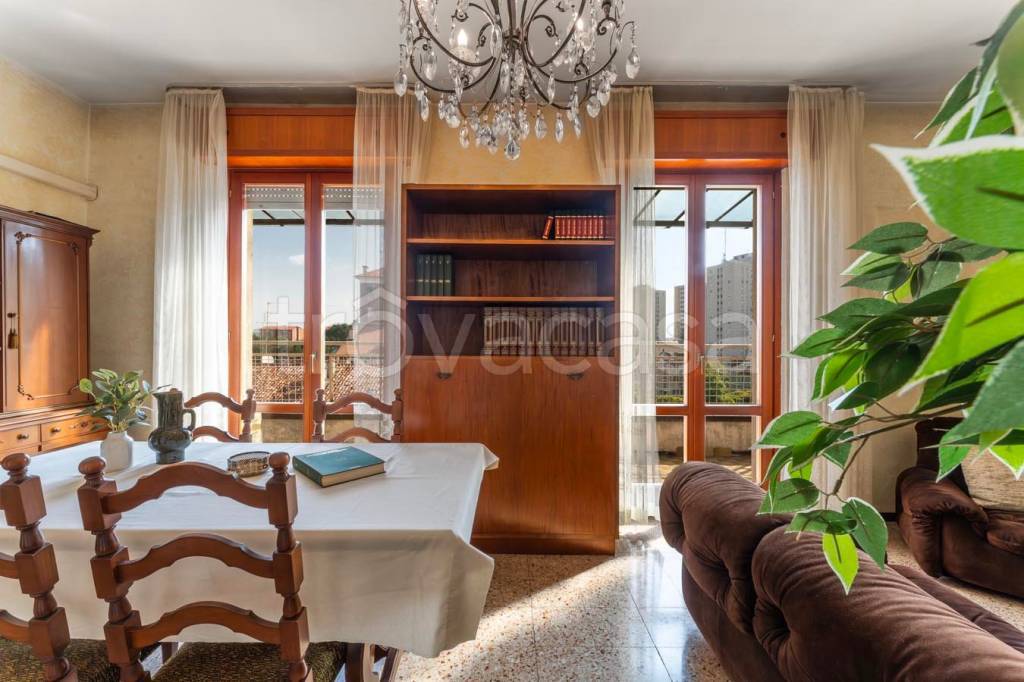 appartamento in vendita a Milano in zona Bruzzano