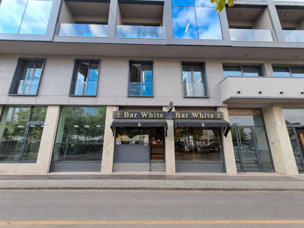 negozio in vendita a Milano in zona Porta Garibaldi