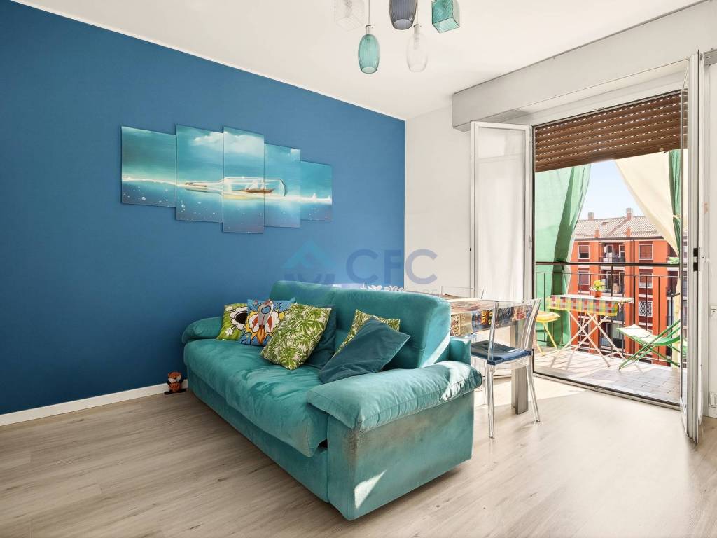 appartamento in vendita a Milano in zona Adriano