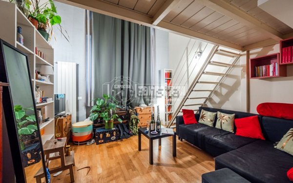 appartamento in vendita a Milano in zona Vigentino