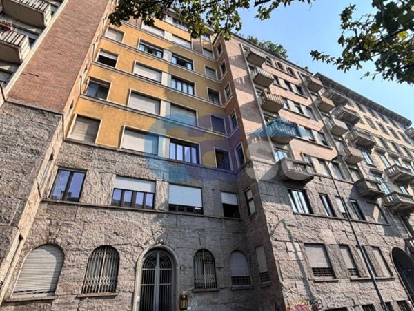 appartamento in vendita a Milano in zona Centro Direzionale