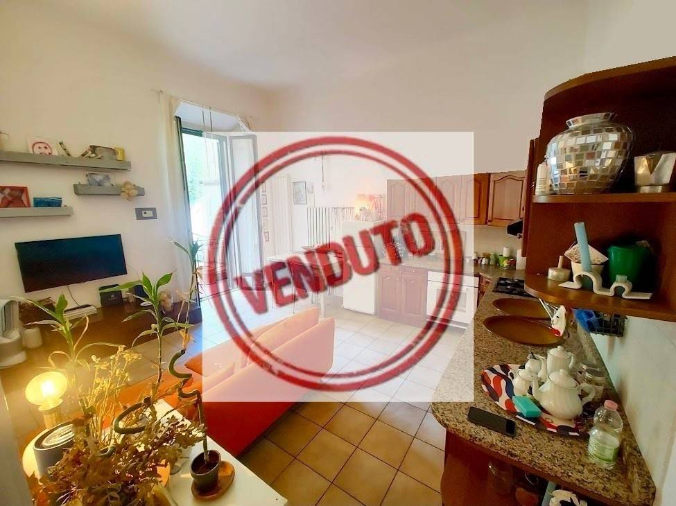 appartamento in vendita a Milano in zona Parco Solari