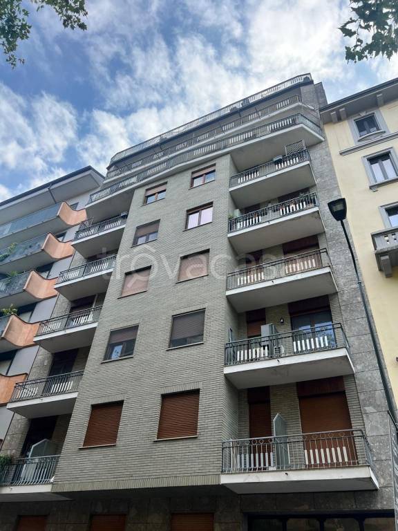 appartamento in vendita a Milano in zona Ghisolfa