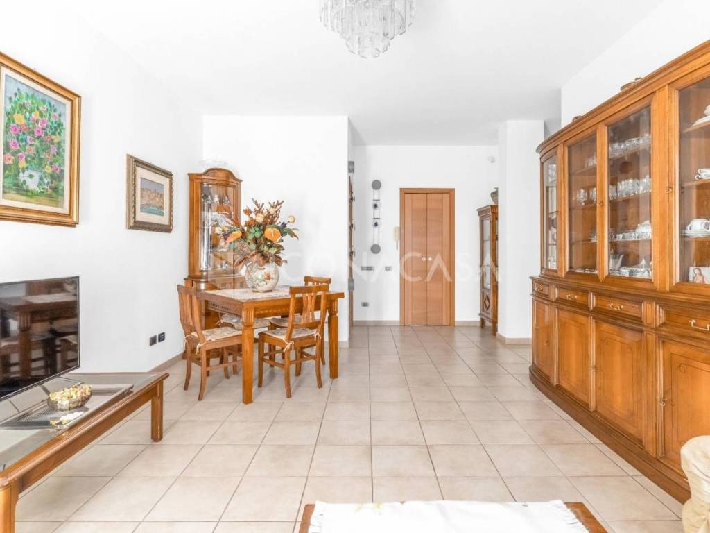 appartamento in vendita a Milano in zona Città Studi