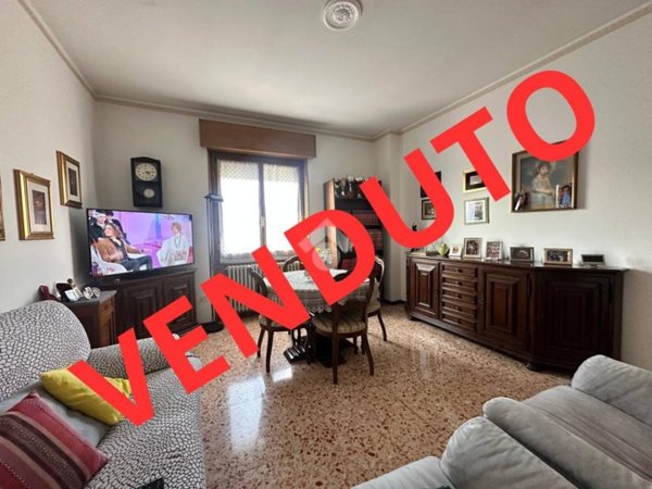 appartamento in vendita a Milano in zona Crescenzago