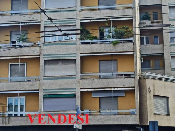 ufficio in vendita a Milano in zona Centro Direzionale