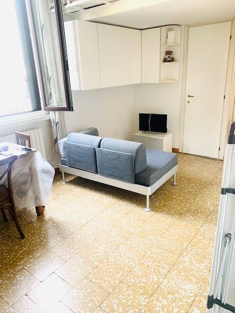 appartamento in vendita a Milano in zona Crescenzago
