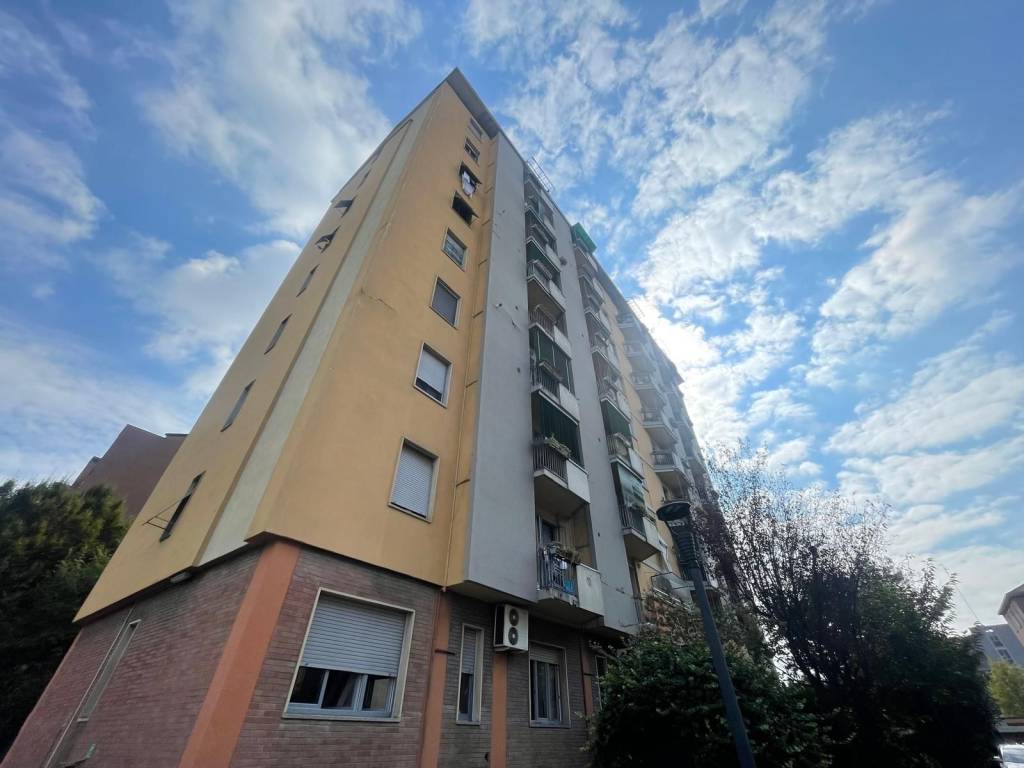 appartamento in vendita a Milano in zona Bovisa