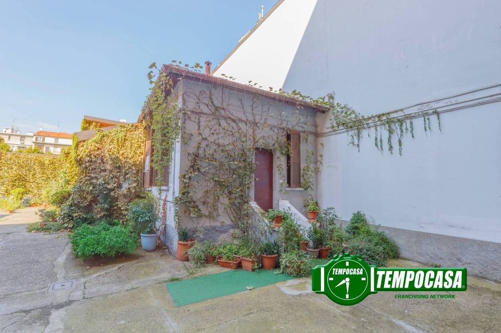 casa indipendente in vendita a Milano in zona Bovisa
