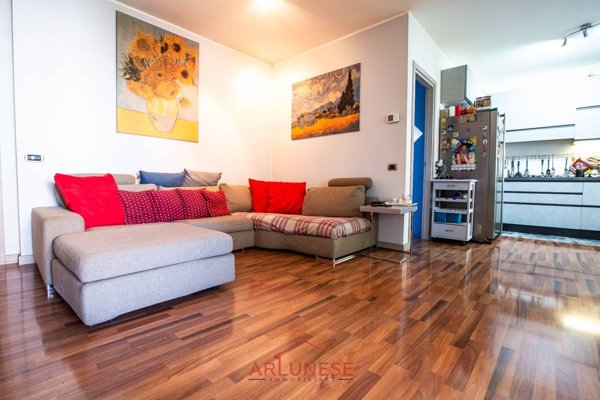 appartamento in vendita a Milano in zona Ronchetto sul Naviglio