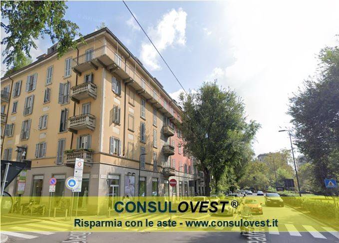 appartamento in vendita a Milano in zona Bocconi