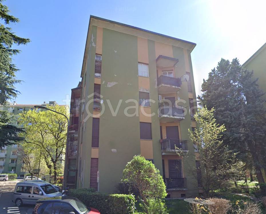appartamento in vendita a Milano in zona Comasina