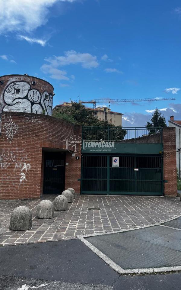 locale di sgombero in vendita a Milano in zona Crescenzago