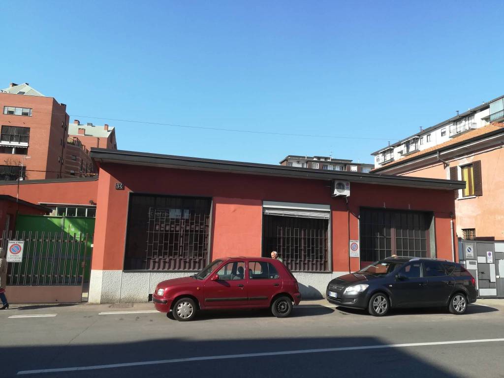 negozio in vendita a Milano in zona Affori