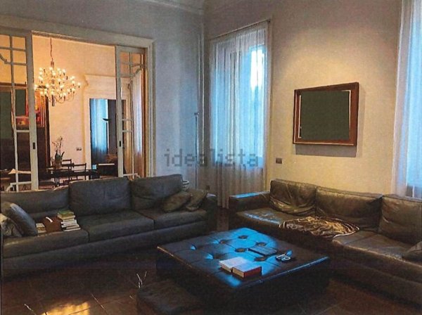 appartamento in vendita a Milano in zona Sant'Ambrogio