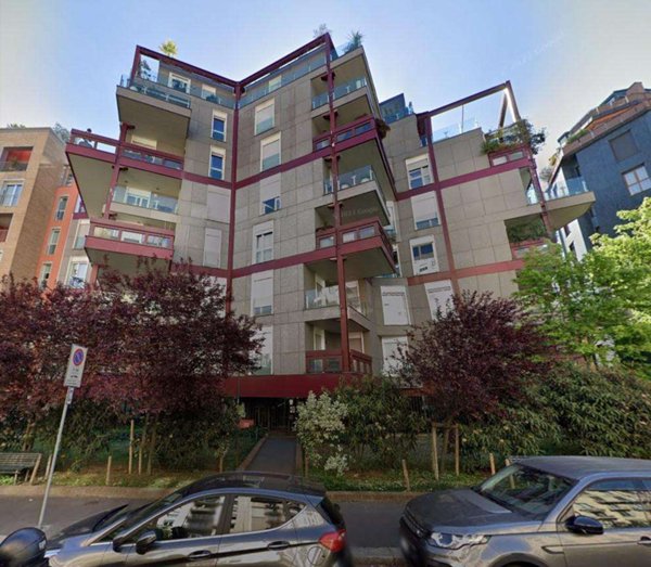 locale di sgombero in vendita a Milano