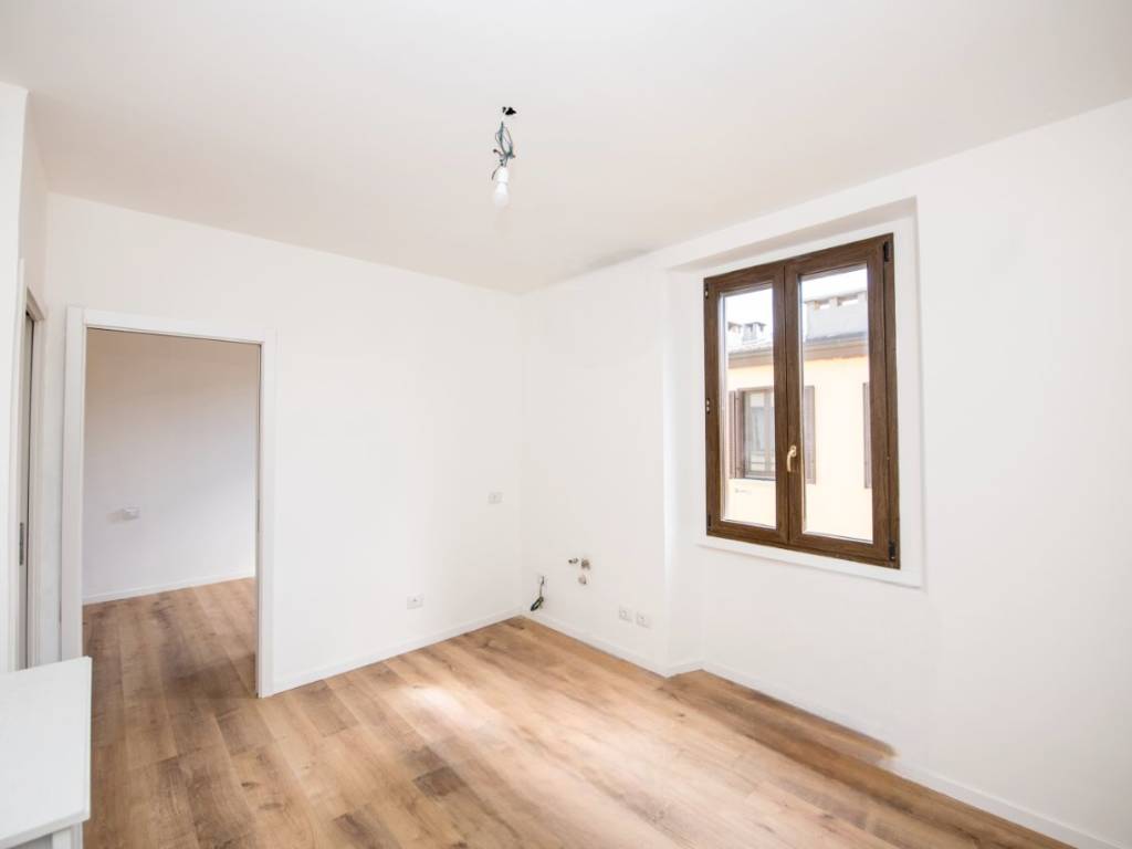 appartamento in vendita a Milano in zona Porta Genova