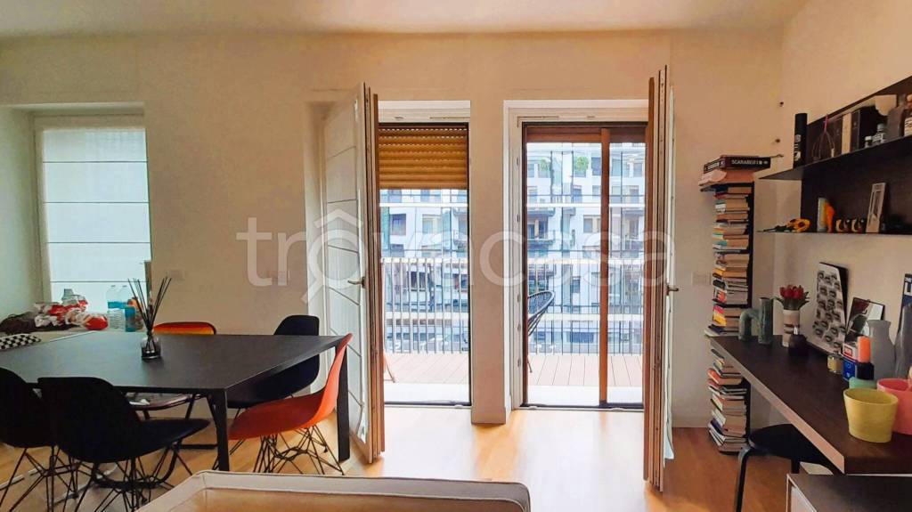 appartamento in vendita a Milano in zona Isola