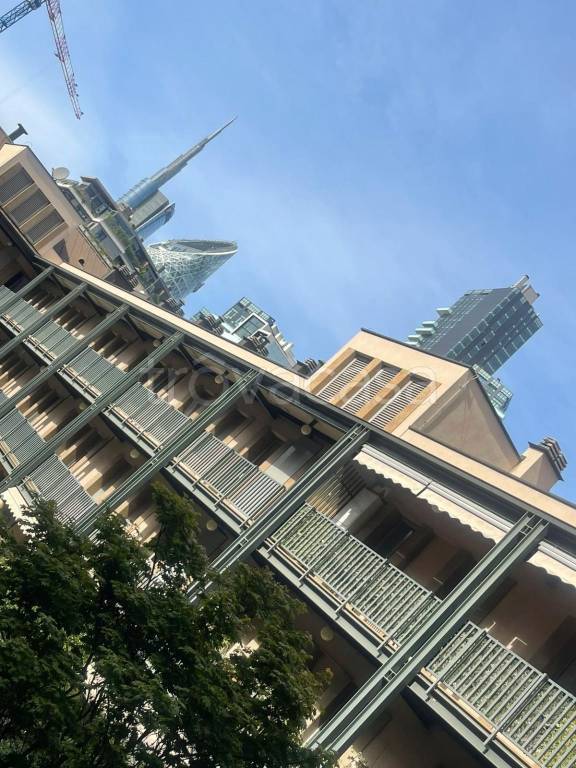 appartamento in vendita a Milano in zona Porta Nuova