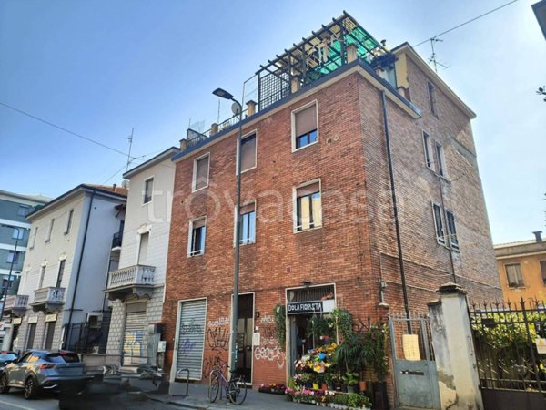 appartamento in vendita a Milano in zona Crescenzago