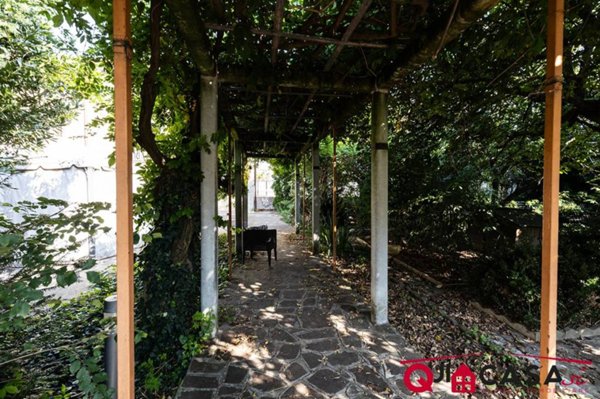 casa indipendente in vendita a Milano in zona Comasina