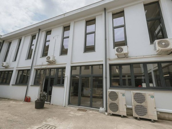 ufficio in vendita a Milano in zona Forlanini