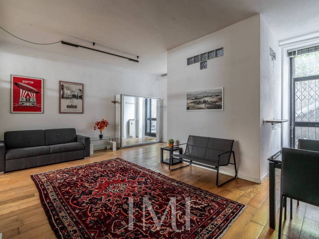 negozio in vendita a Milano in zona Città Studi