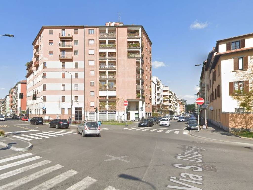 appartamento in vendita a Milano in zona Corvetto