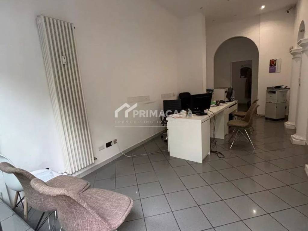 negozio in vendita a Milano in zona Città Studi