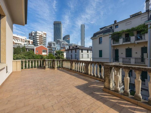 casa indipendente in vendita a Milano in zona Sempione