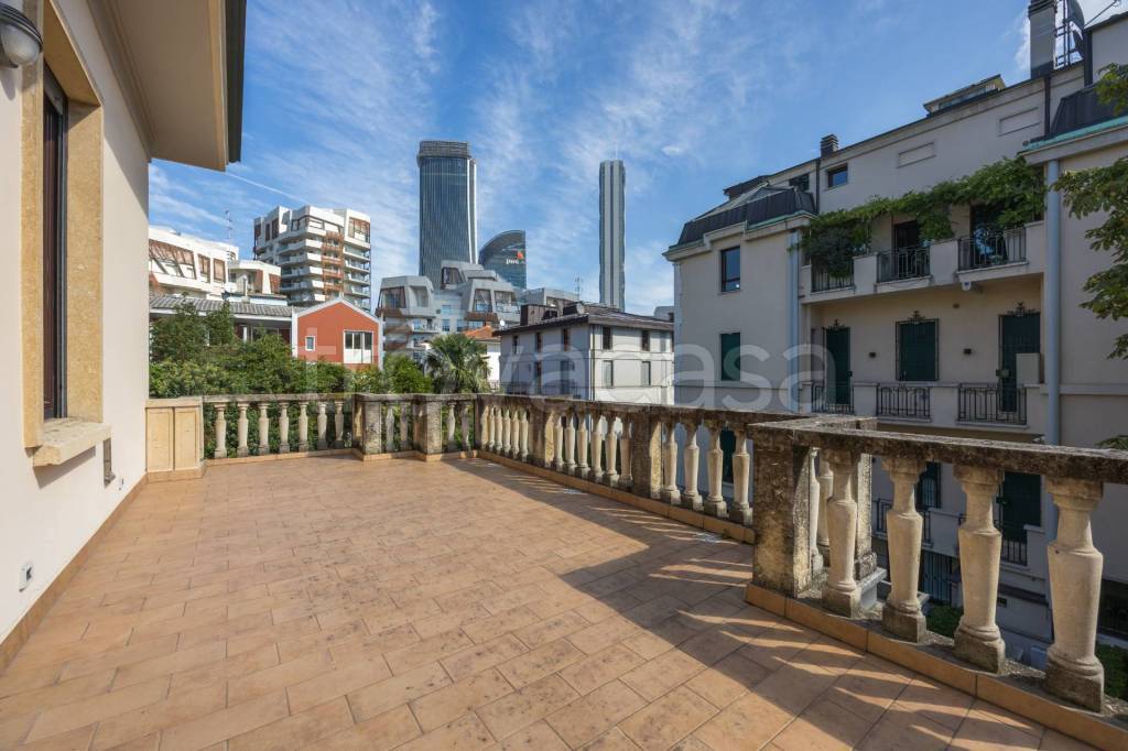 casa indipendente in vendita a Milano in zona Sempione