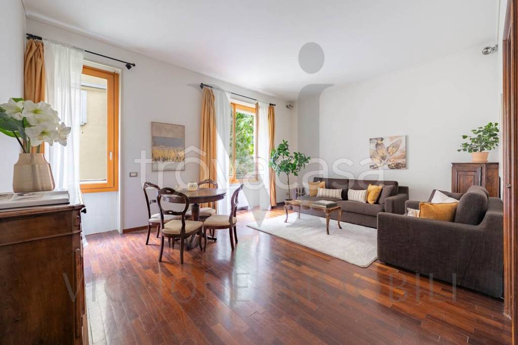 appartamento in vendita a Milano in zona Brera