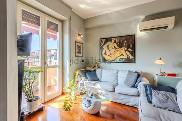 appartamento in vendita a Milano in zona Isola