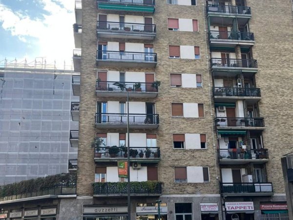 appartamento in vendita a Milano in zona Forze Armate