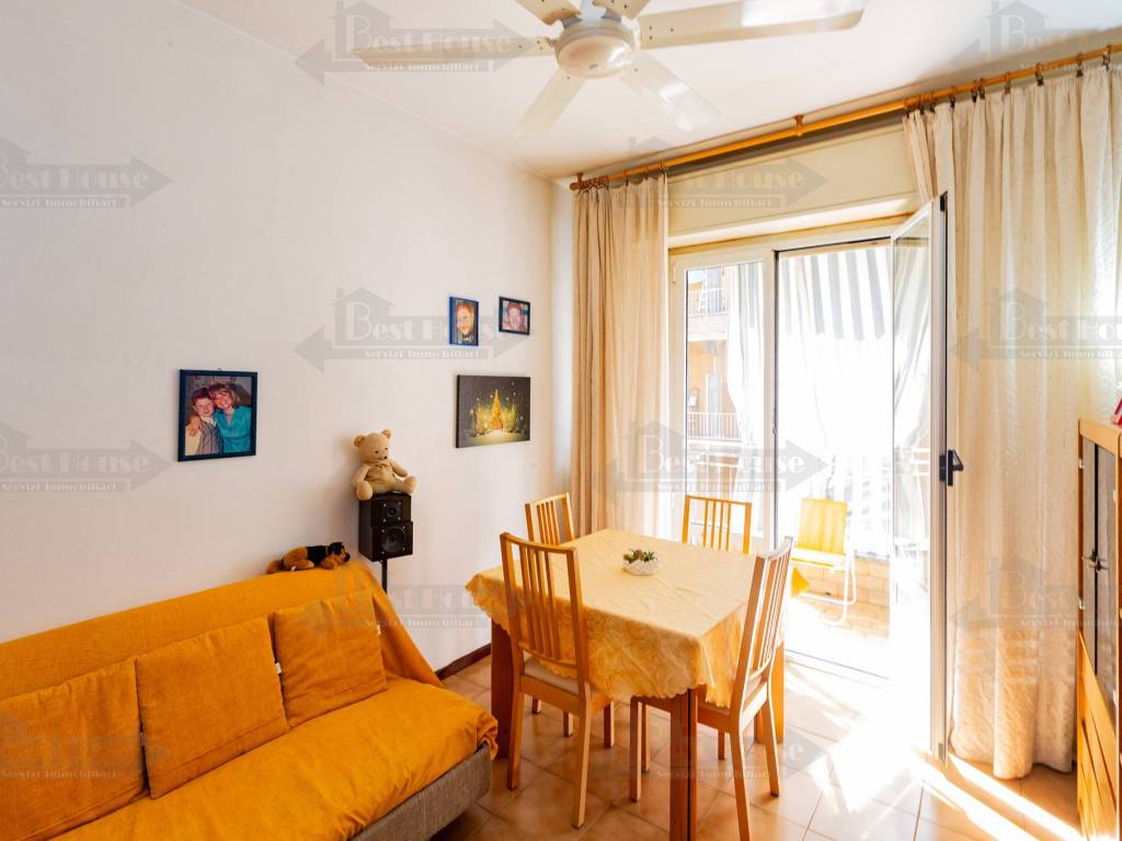 appartamento in vendita a Milano in zona Gorla
