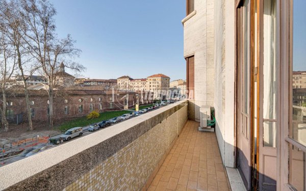 appartamento in vendita a Milano in zona Cinque Giornate