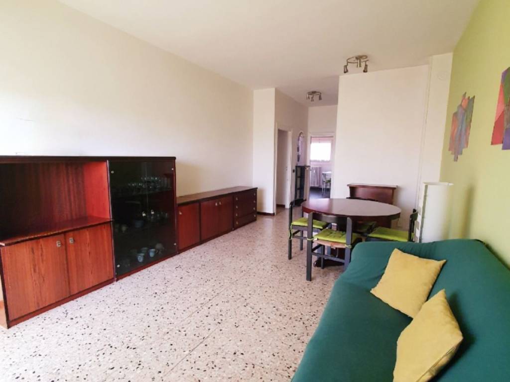 appartamento in vendita a Milano in zona Famagosta