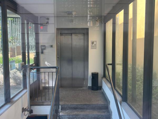 negozio in vendita a Milano in zona Porta Garibaldi