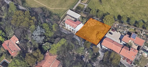 negozio in vendita a Milano in zona Baggio