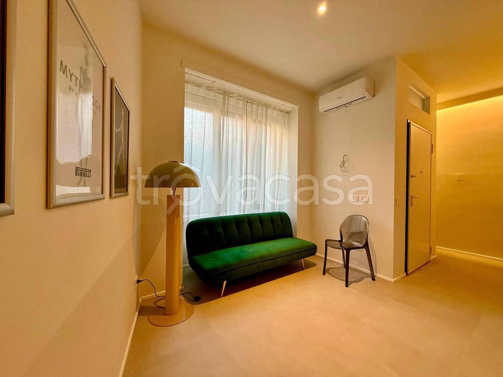 appartamento in vendita a Milano in zona Vigentino