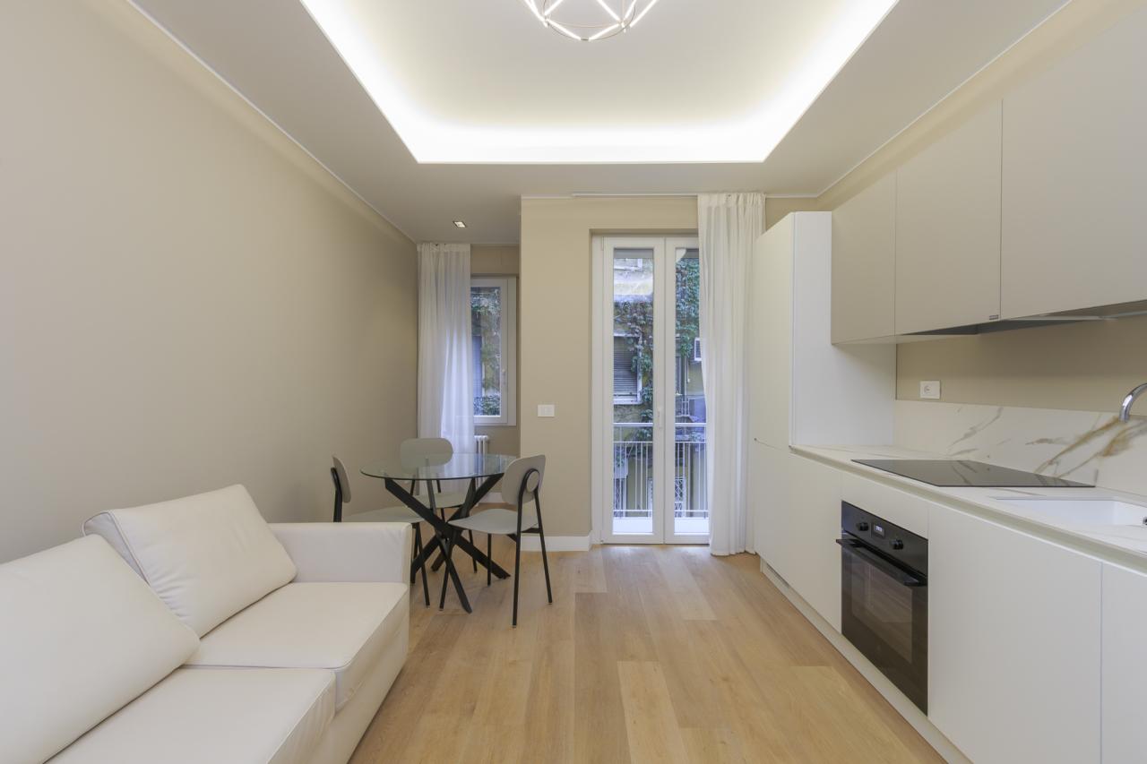appartamento in vendita a Milano in zona Porta Genova