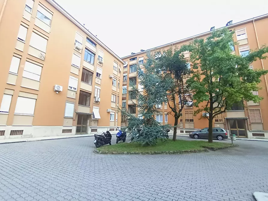 appartamento in vendita a Milano in zona Bruzzano
