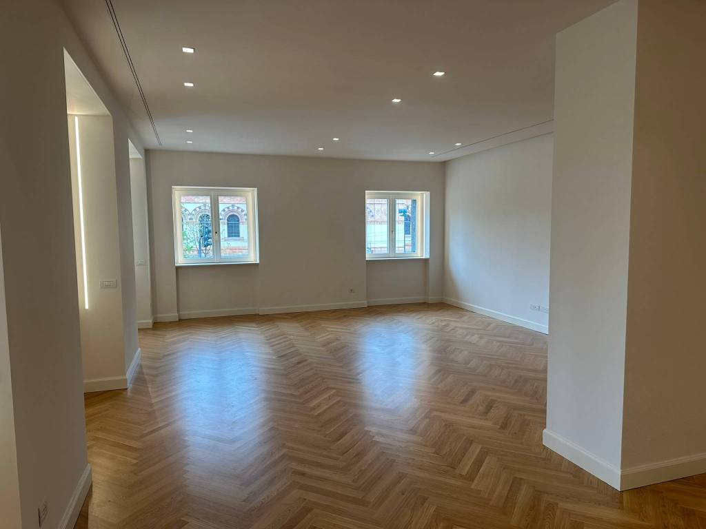 appartamento in vendita a Milano in zona Guastalla