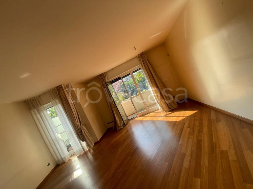 appartamento in vendita a Milano in zona Città Studi
