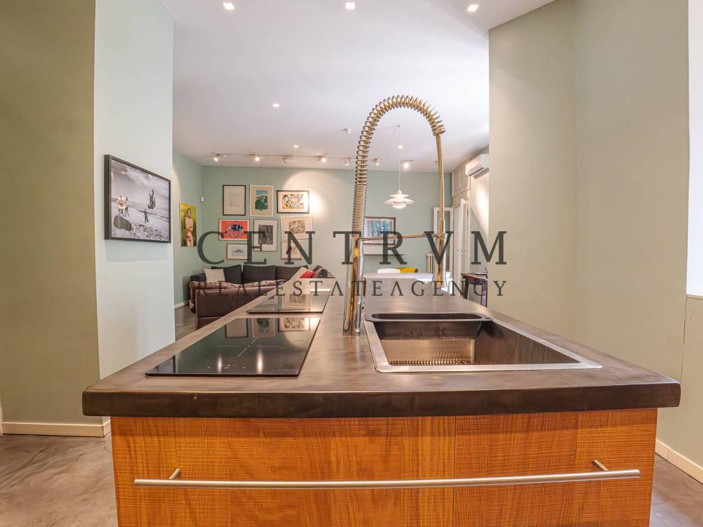 appartamento in vendita a Milano in zona Isola